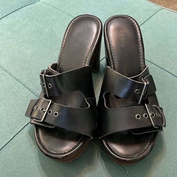 Torrid leather platforms - Picture 1 of 8